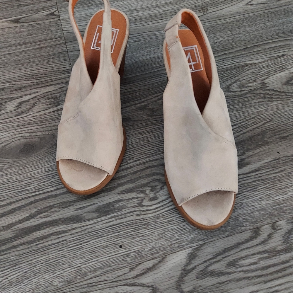 3 inch sandals